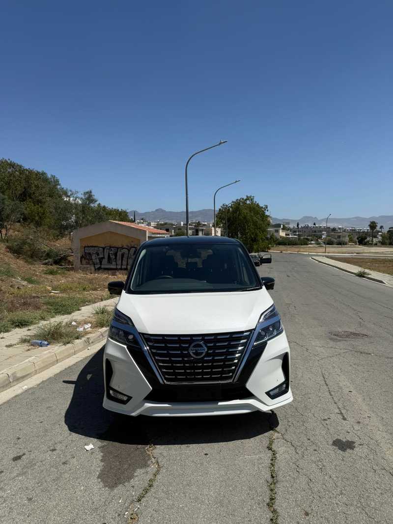 2022 Nissan Serena 2,0L 2022 Cyprus