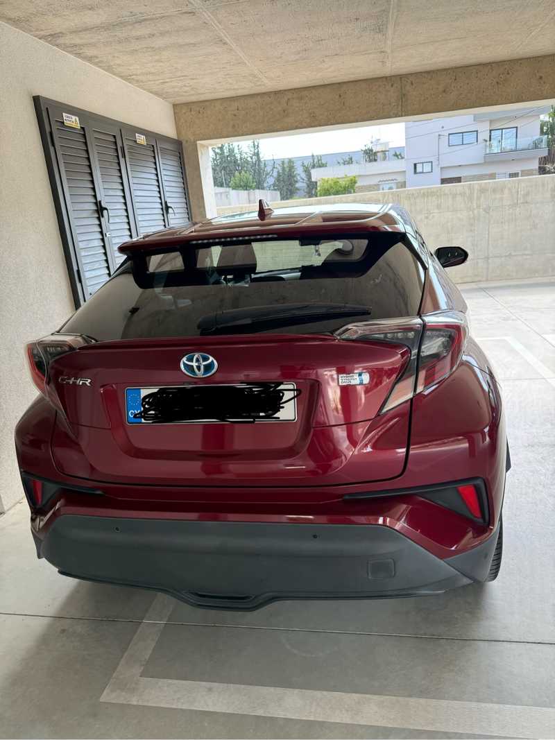 2017 Toyota C-HR 1,8L 2017 Cyprus