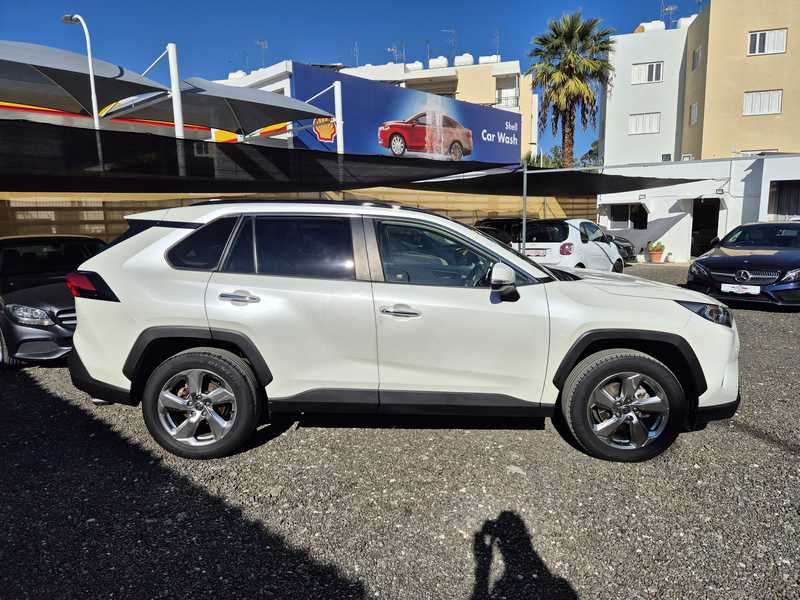 2021 Toyota RAV4 2,5L 2021 Cyprus