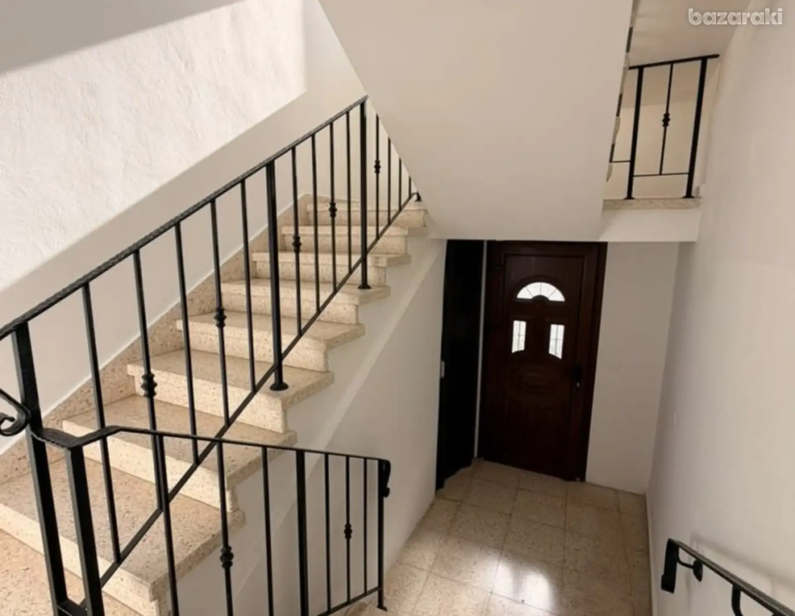 House, 2 bedrooms — 6