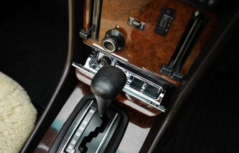 1985 Mercedes-Benz SL-Class 5,0L 1985 Cyprus