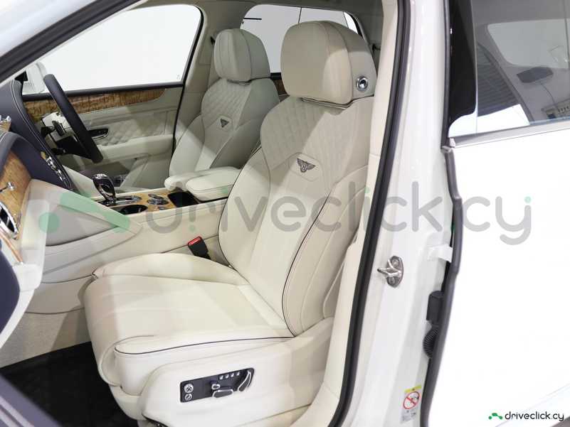 2023 Bentley Bentayga 4,0L 2023 Cyprus