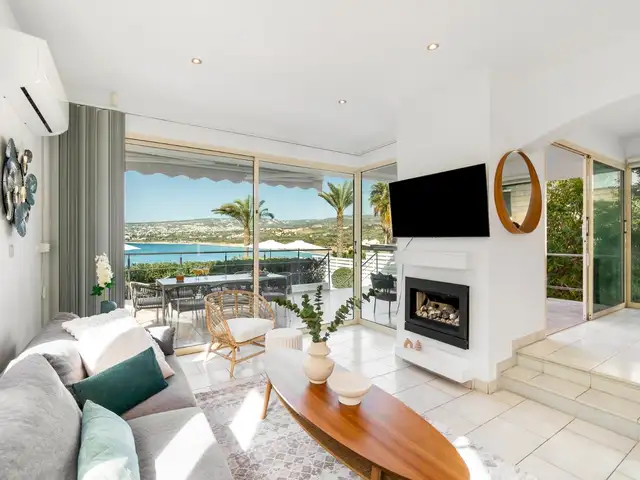  4-bedroom villa to rent, Paphos — Kissonerga - 16