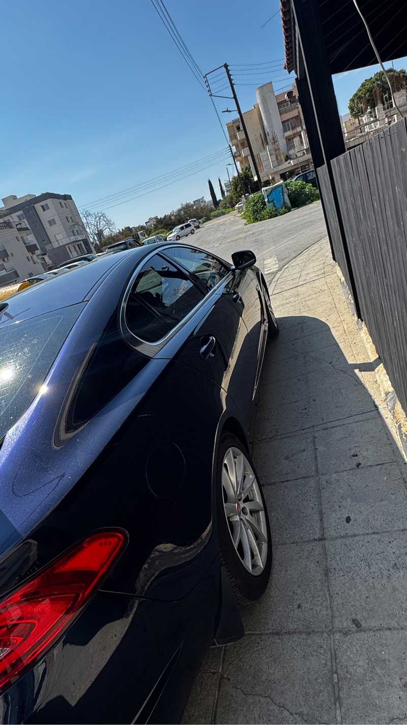 2014 Jaguar XF 2,2L 2014 Cyprus