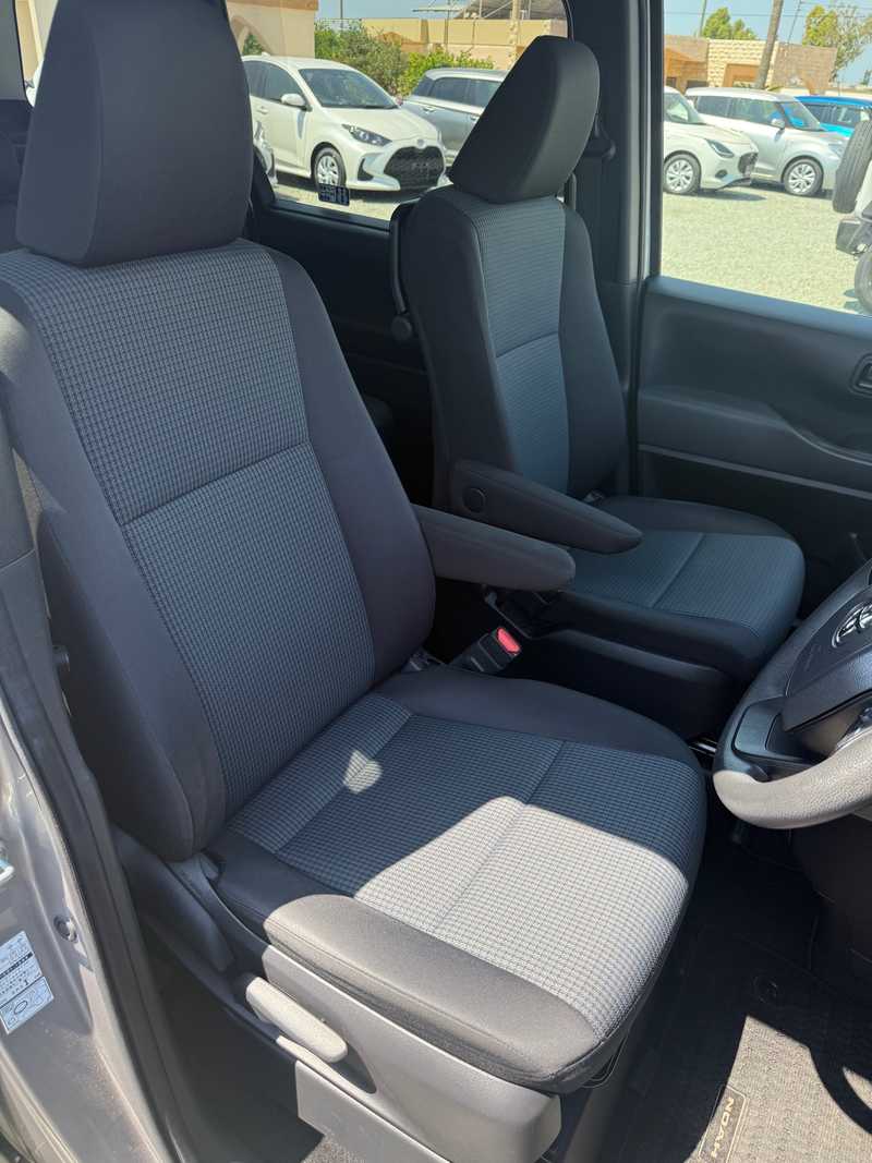 2023 Toyota Noah 2,0L 2023 Cyprus