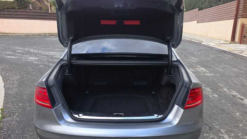 2013 Audi A8 3,0L 2013 Cyprus