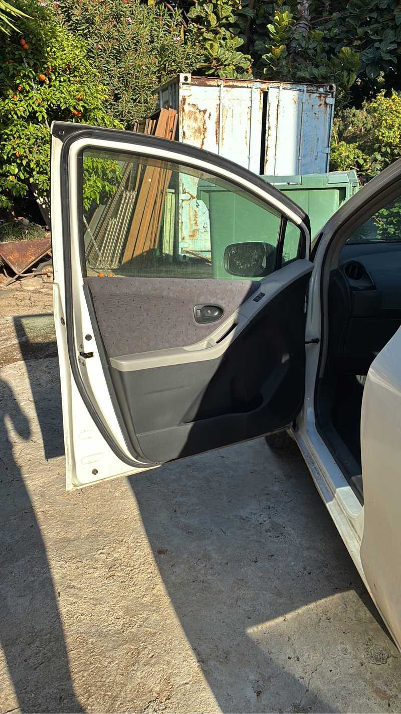 2010 Toyota Vitz 1,0L 2010 Cyprus