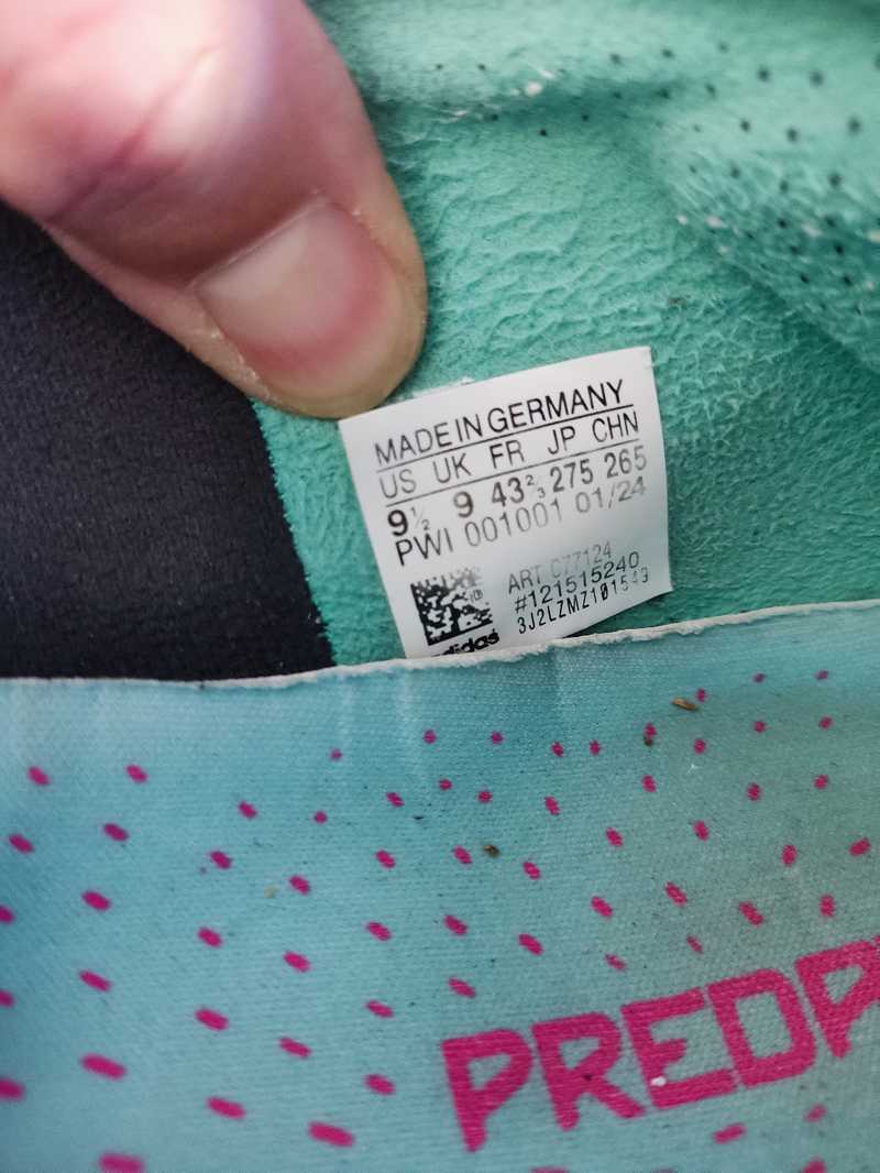 Adidas predator football boots size eu 43 with boot bag. 80 6389920 in  Paphos - Men's shoes - sell, buy, ads on Bazaraki.com