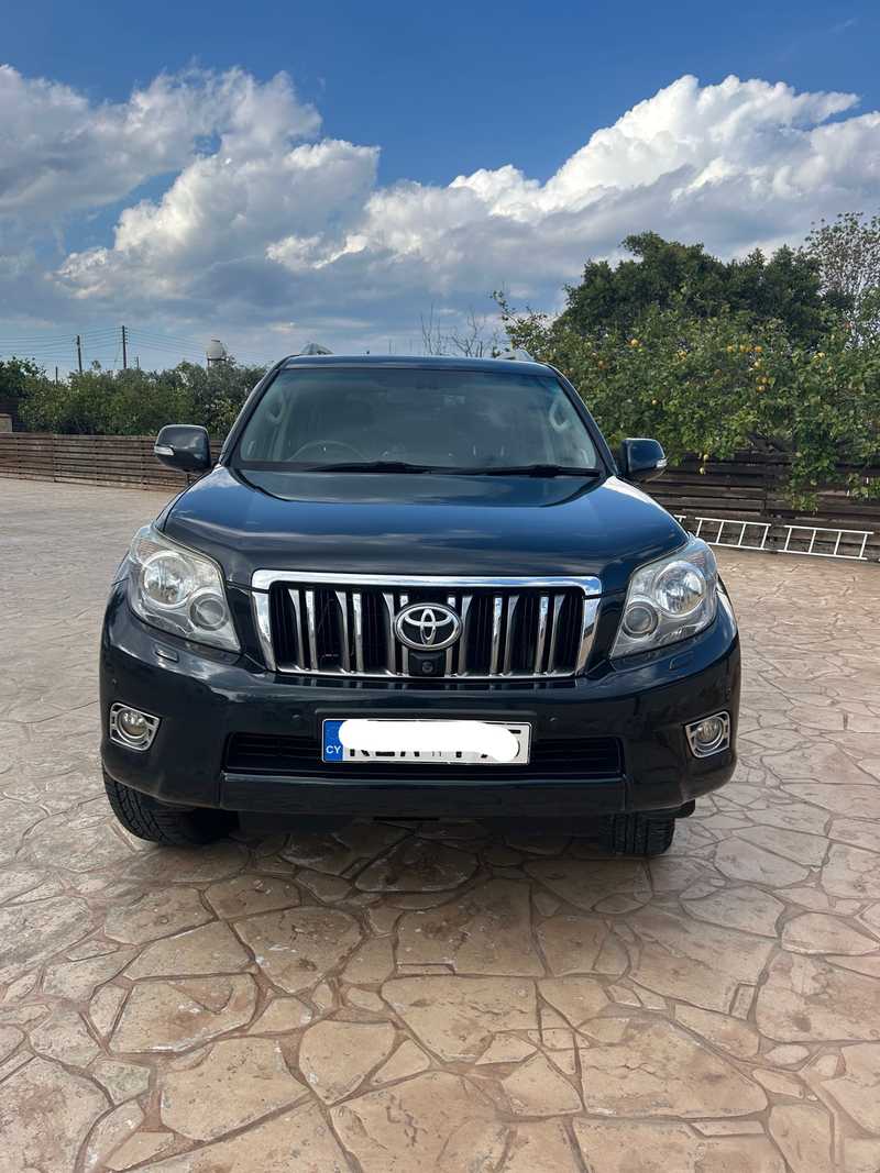 2011 Toyota Land Cruiser 200 3,0L 2011 Cyprus
