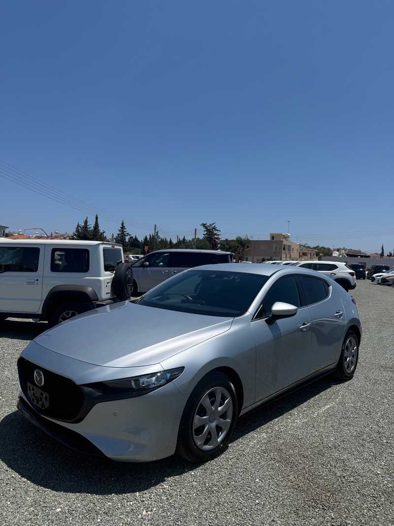Mazda 3 1,5L 2023