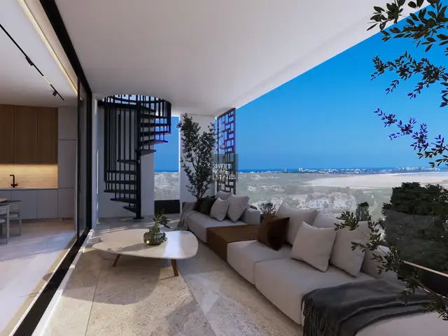 3-bedroom apartment for sale, Larnaca — Larnaka - Kamares