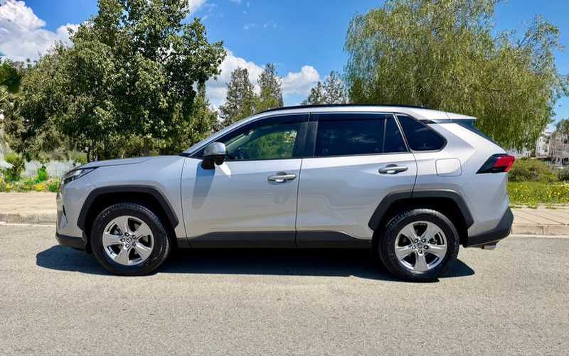 Toyota RAV4 2,5L 2022