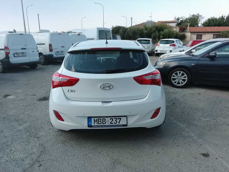 2014 Hyundai i30 1,4L 2014 Cyprus