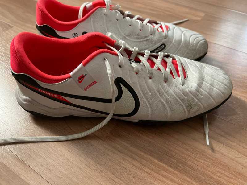 nike tiempo futsal boots