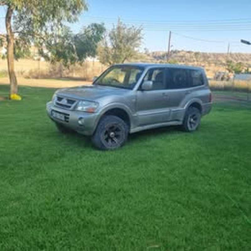 2004 Mitsubishi Pajero 3,2L 2004 Cyprus