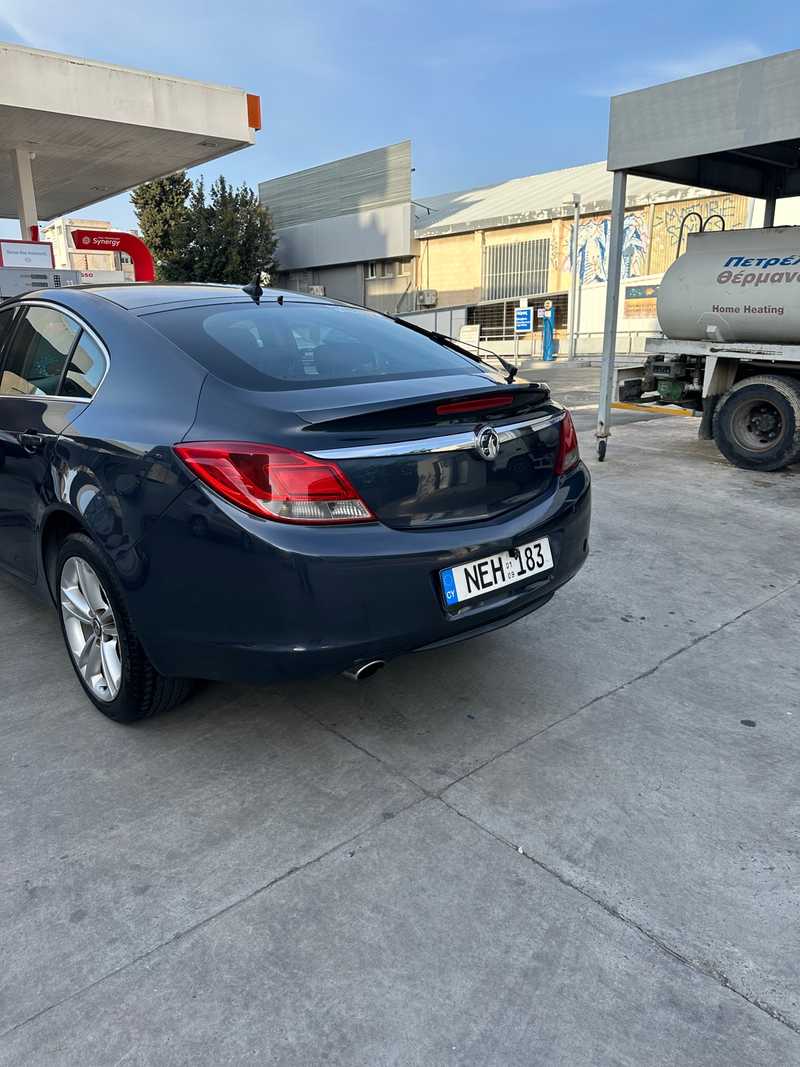 2009 Opel, Vauxhall Insignia 1,9L 2009 Cyprus