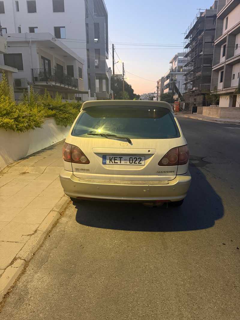 2003 Toyota Harrier 3,7L 2003 Cyprus