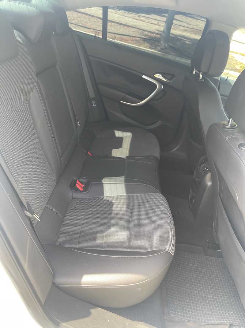 2010 Opel, Vauxhall Insignia 1,6L 2010 Cyprus