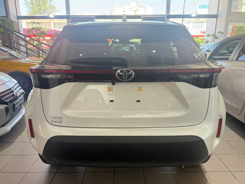 2025 Toyota Yaris Cross 1,5L 2025 Cyprus