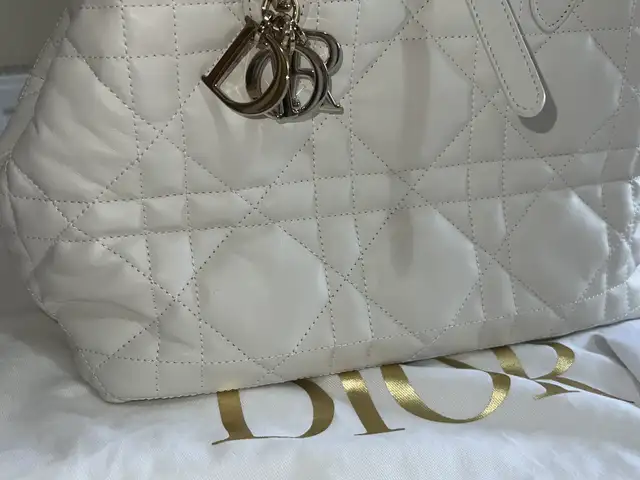 Dior toujours medium, Limassol — Ypsonas