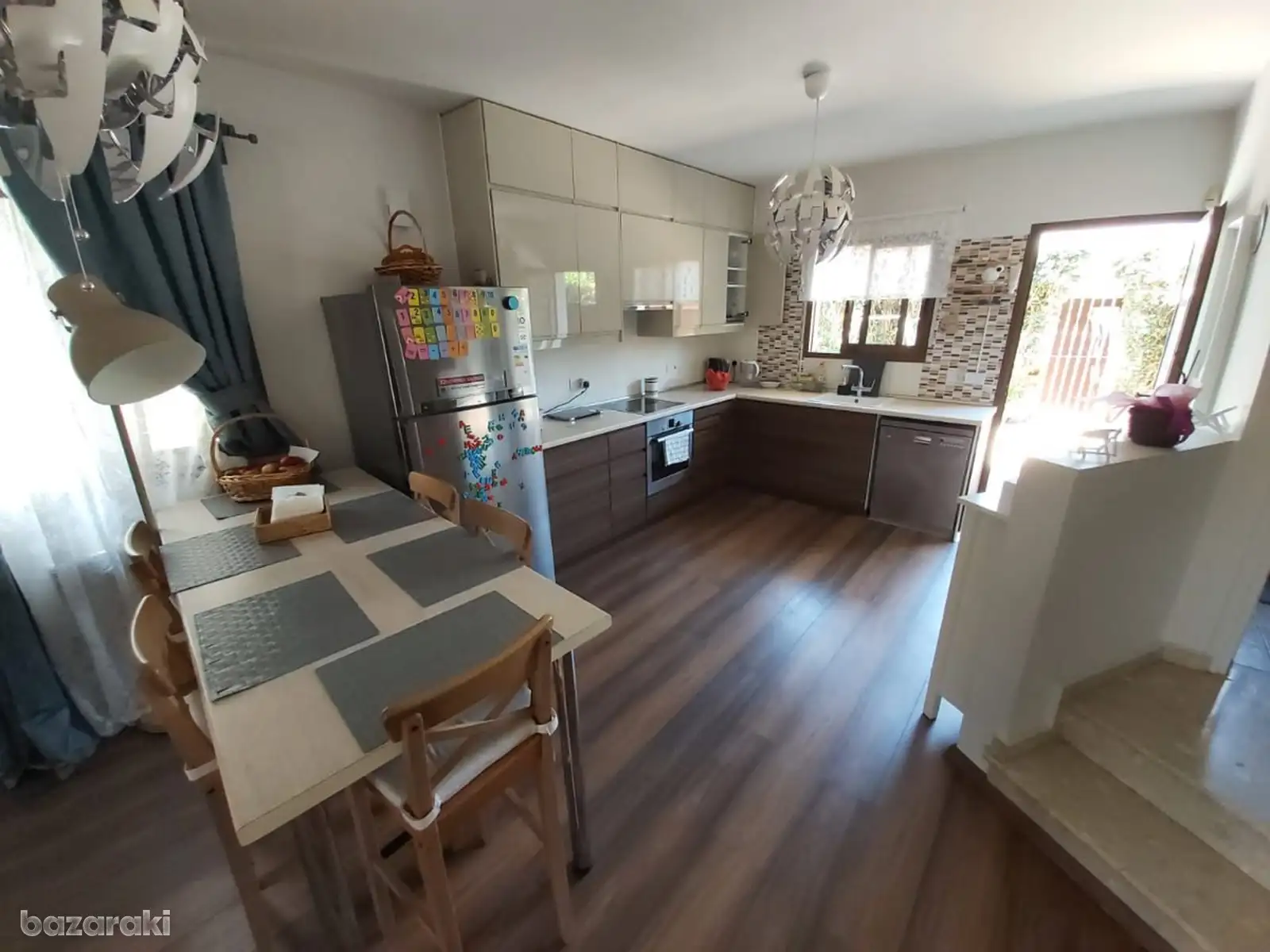 Maisonette, 3 bedrooms — 2