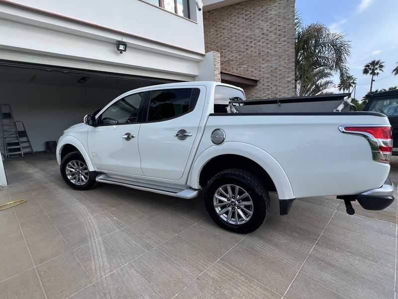 2017 Mitsubishi L200 2,4L 2017 Cyprus