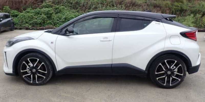 2022 Toyota C-HR 1,8L 2022 Cyprus