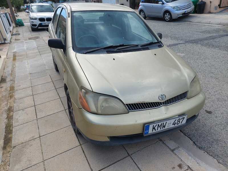 2000 Toyota Platz 1,3L 2000 Cyprus