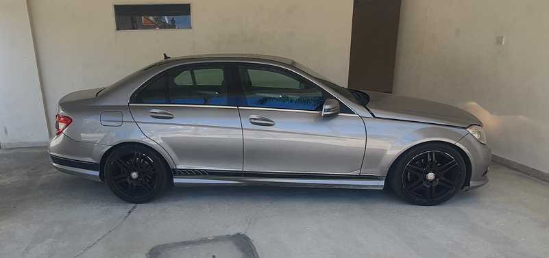 Mercedes-Benz C-Class 2009