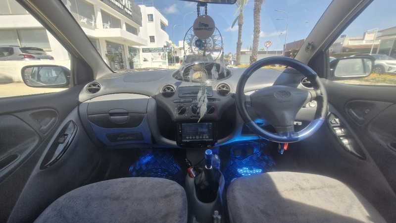 2000 Toyota Vitz 1,0L 2000 Cyprus