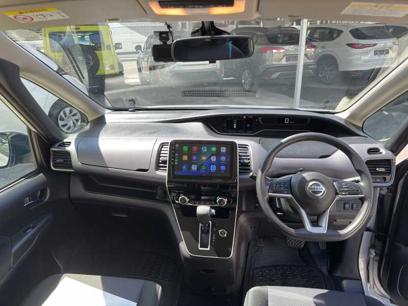 2020 Nissan Serena 2,0L 2020 Cyprus
