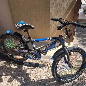 Blue/black bmx-style bike, Limassol — Asomatos Lemesou
