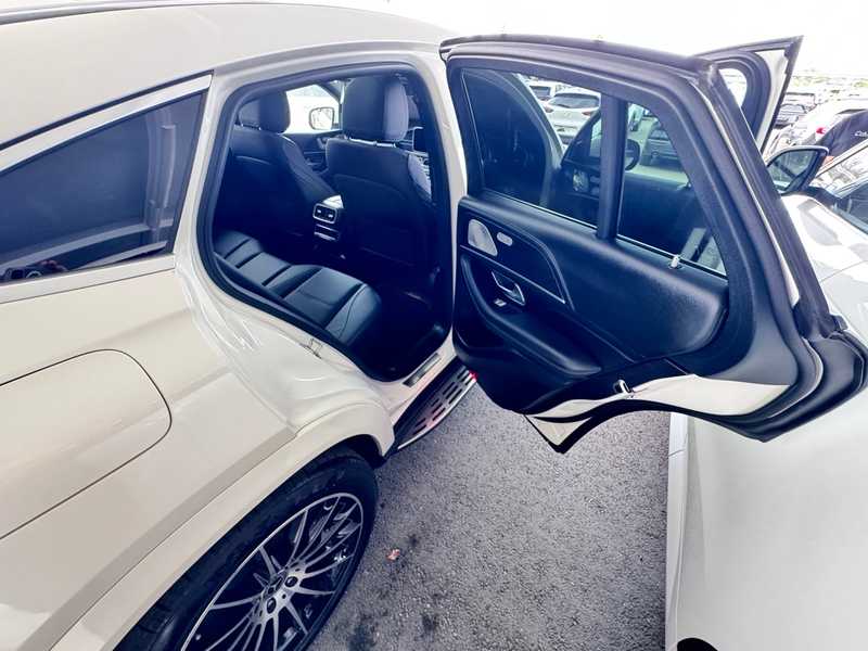2026 Mercedes-Benz GLE-Class 4,0L 2026 Cyprus