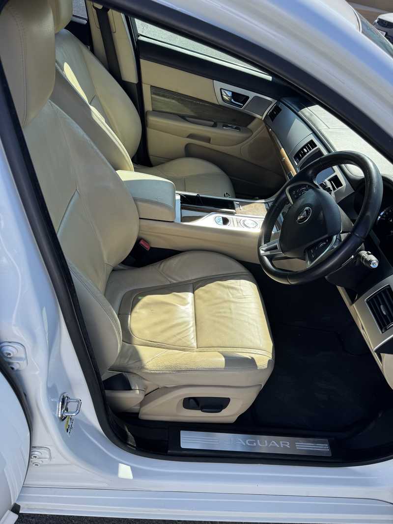 2014 Jaguar XJ 2,2L 2014 Cyprus