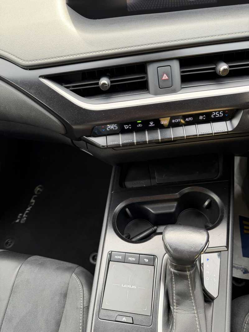 2022 Lexus UX 2,0L 2022 Cyprus