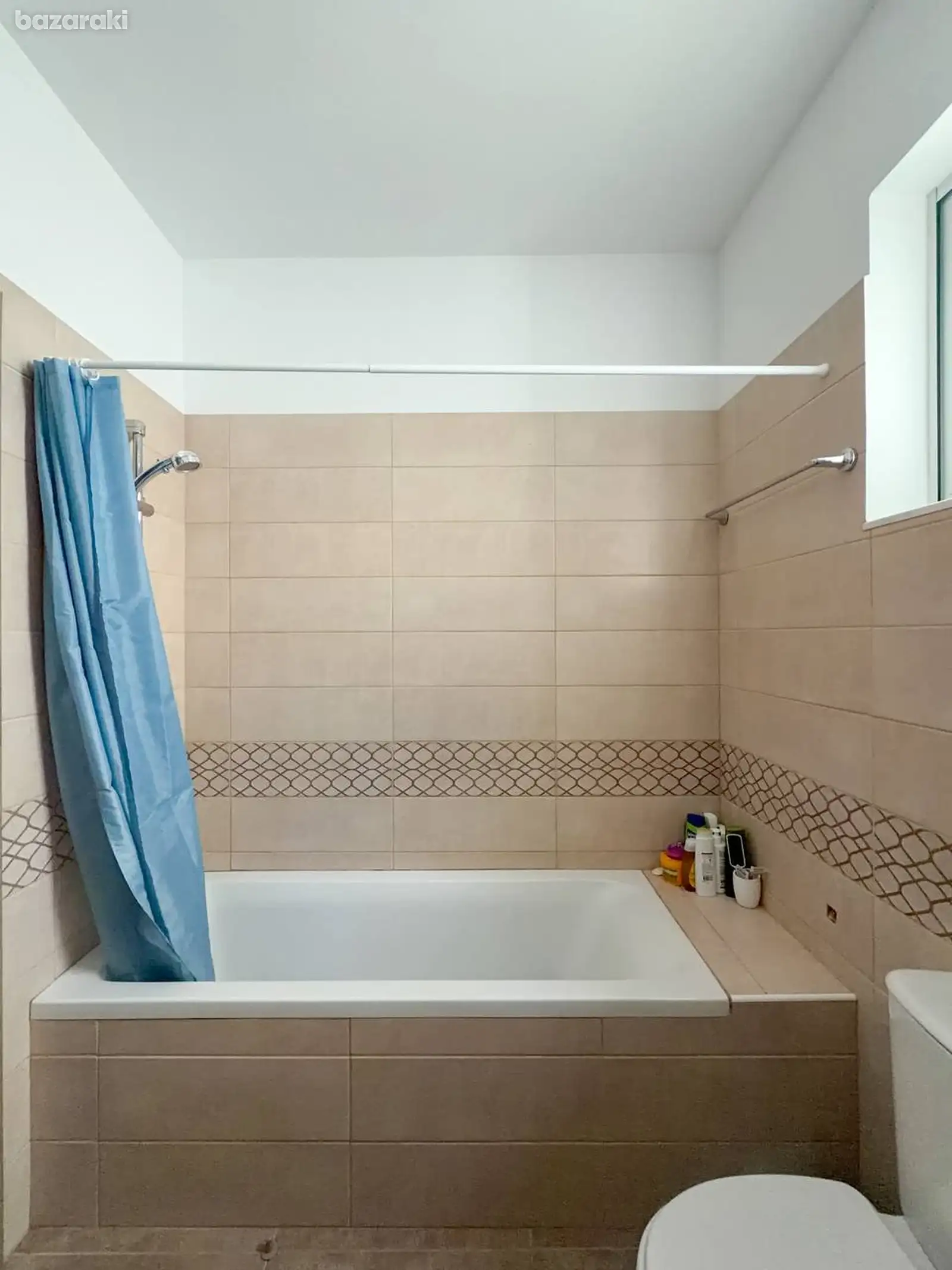 House, 3 bedrooms — 13
