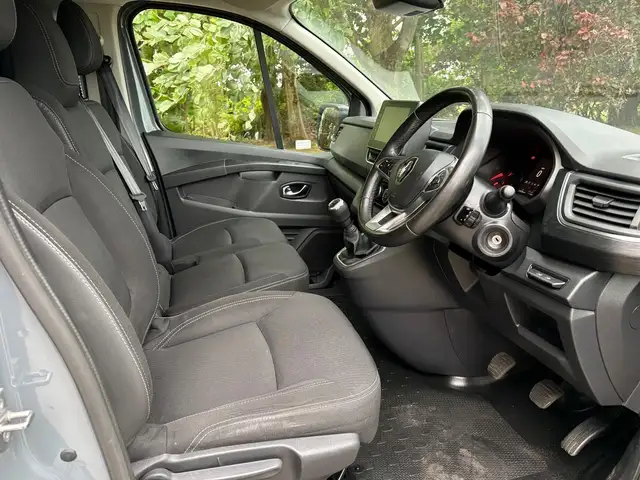 Renault Traffic 2,0L 2023, Limassol — Limassol - Agios Nektarios - 8