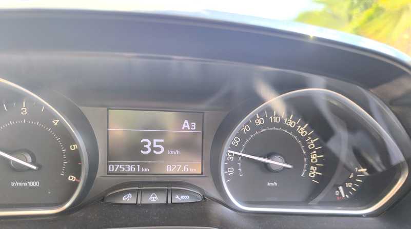 2015 Peugeot 208 1,4L 2015 Cyprus