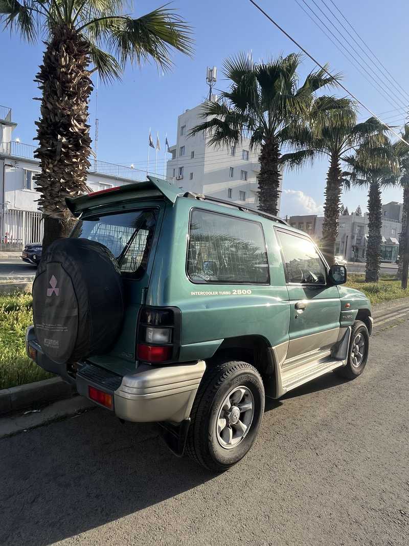 2000 Mitsubishi Pajero 2,8L 2000 Cyprus