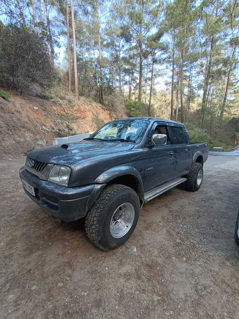 Mitsubishi L200 2,4L 2000