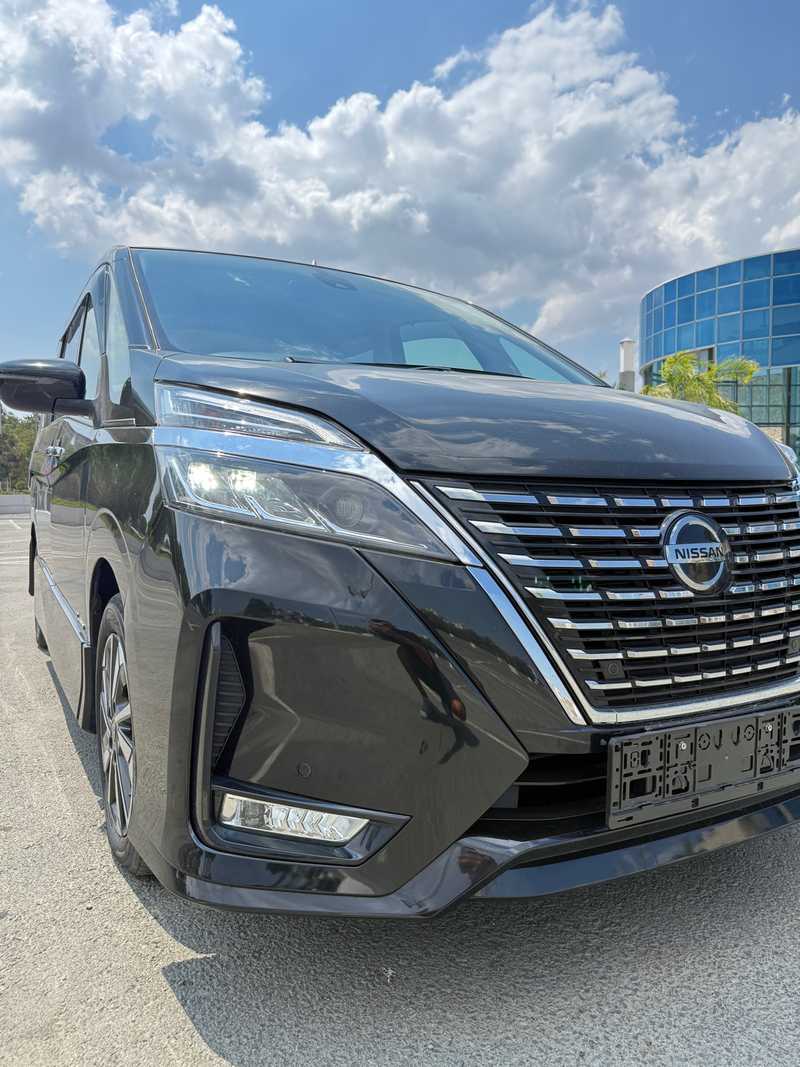 2022 Nissan Serena 2,0L 2022 Cyprus