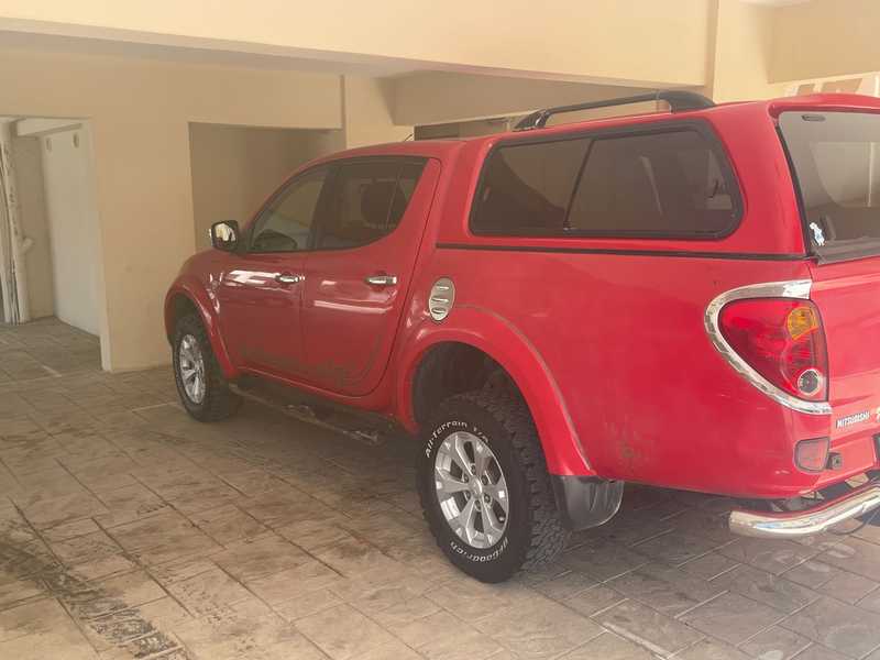 2013 Mitsubishi L200 2,4L 2013 Cyprus