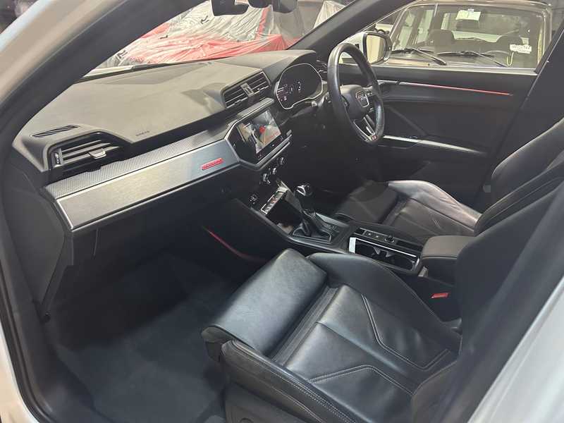 2021 Audi Q3 2,0L 2021 Cyprus