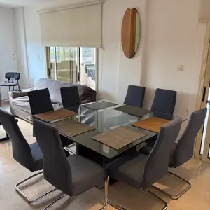Glass dining table with 8 chairs - 1.5x1.5m, Επαρχία Λάρνακας — Λάρνακα - Σκάλα