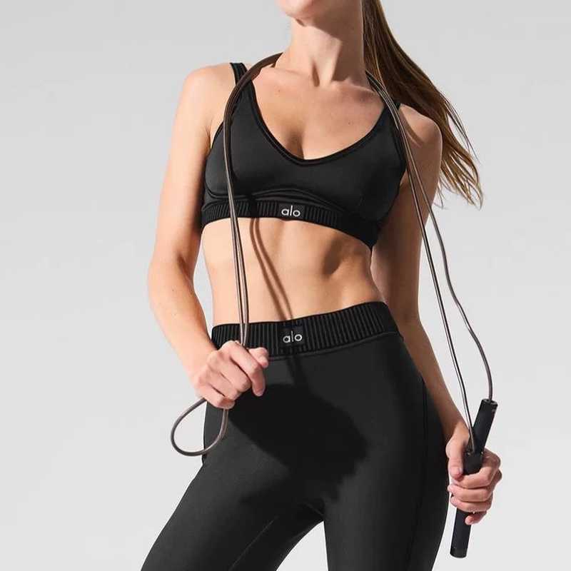 Alo yoga sports suit €95 №6054195 in Limassol Women's clothing