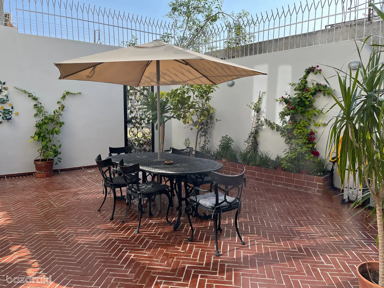 House, 3 bedrooms — 15