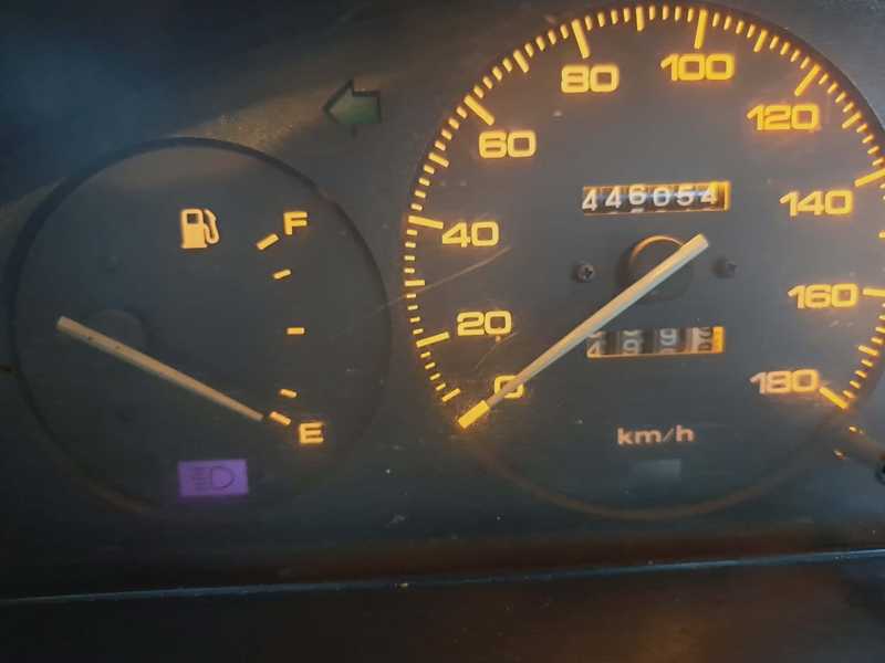 1999 Mazda Demio 4,8L 1999 Cyprus