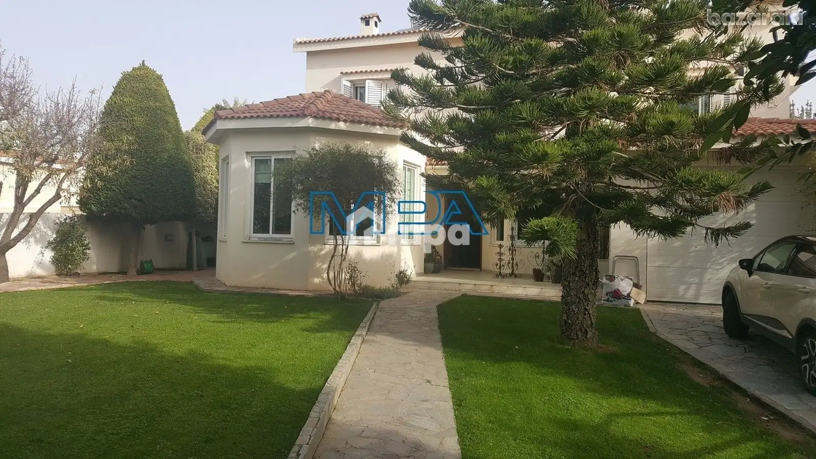 House, 4 bedrooms — 12