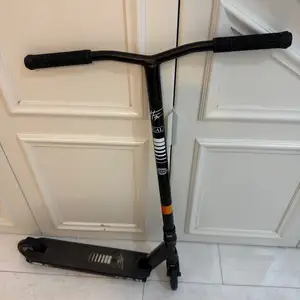 Scooter and helmet, Επαρχία Λεμεσού — Λεμεσός - Άγιος Νεκτάριος