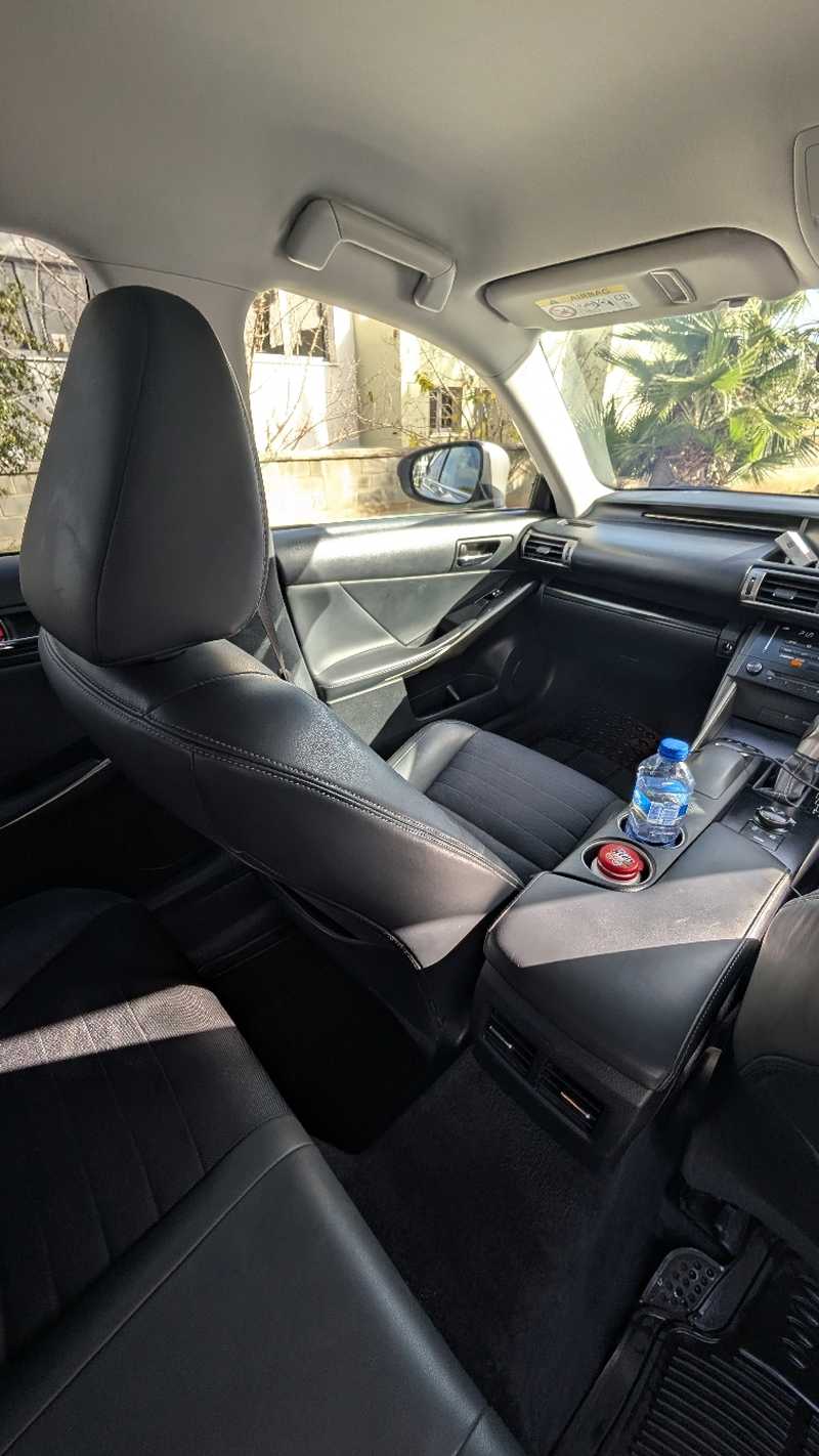 2014 Lexus IS 2,5L 2014 Cyprus